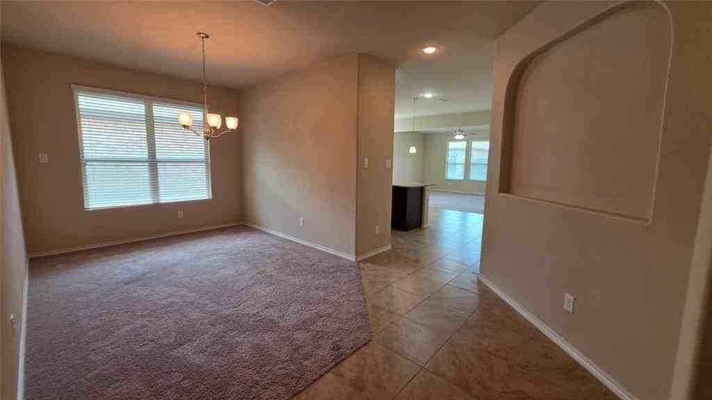 1912 Potrillo Ln - Photo 7 of 31