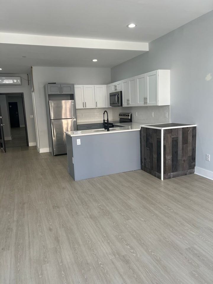 5 5 Broadway - 202 #202 - Photo 4 of 9