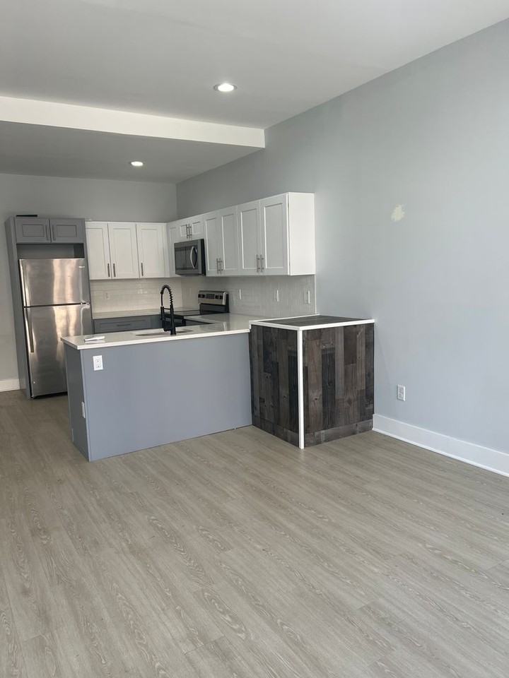 5 5 Broadway - 202 #202 - Photo 5 of 9