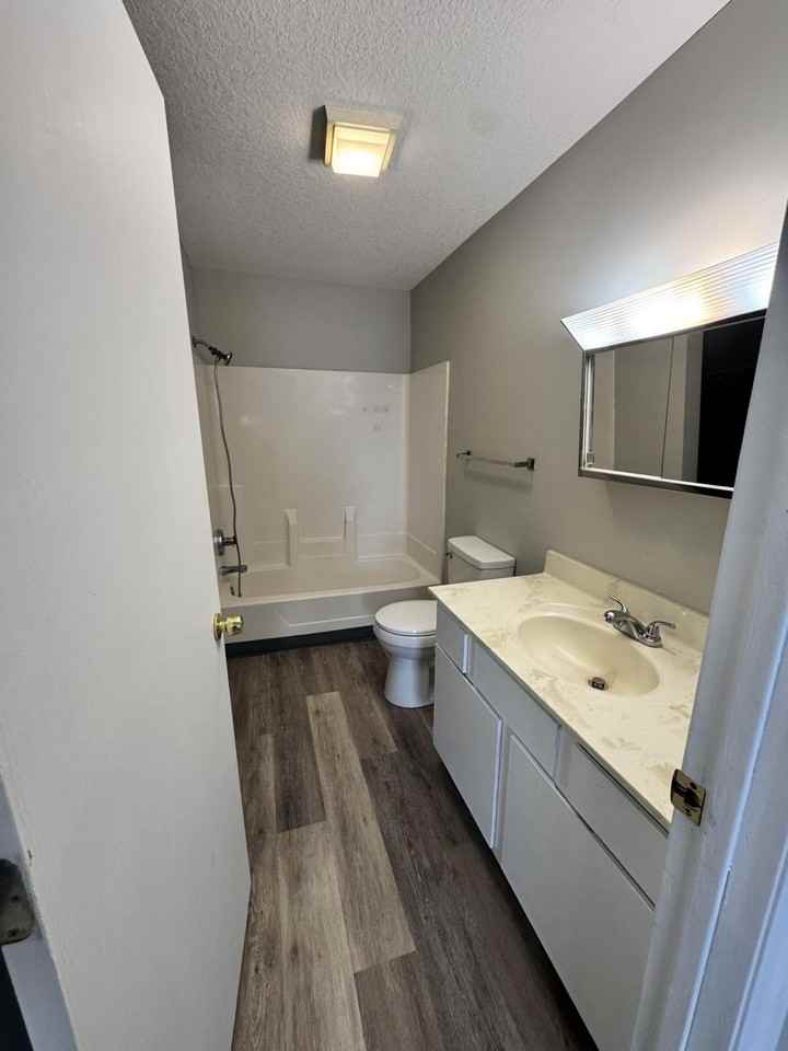 Brookside Court Townhomes - Photo 6 of 26