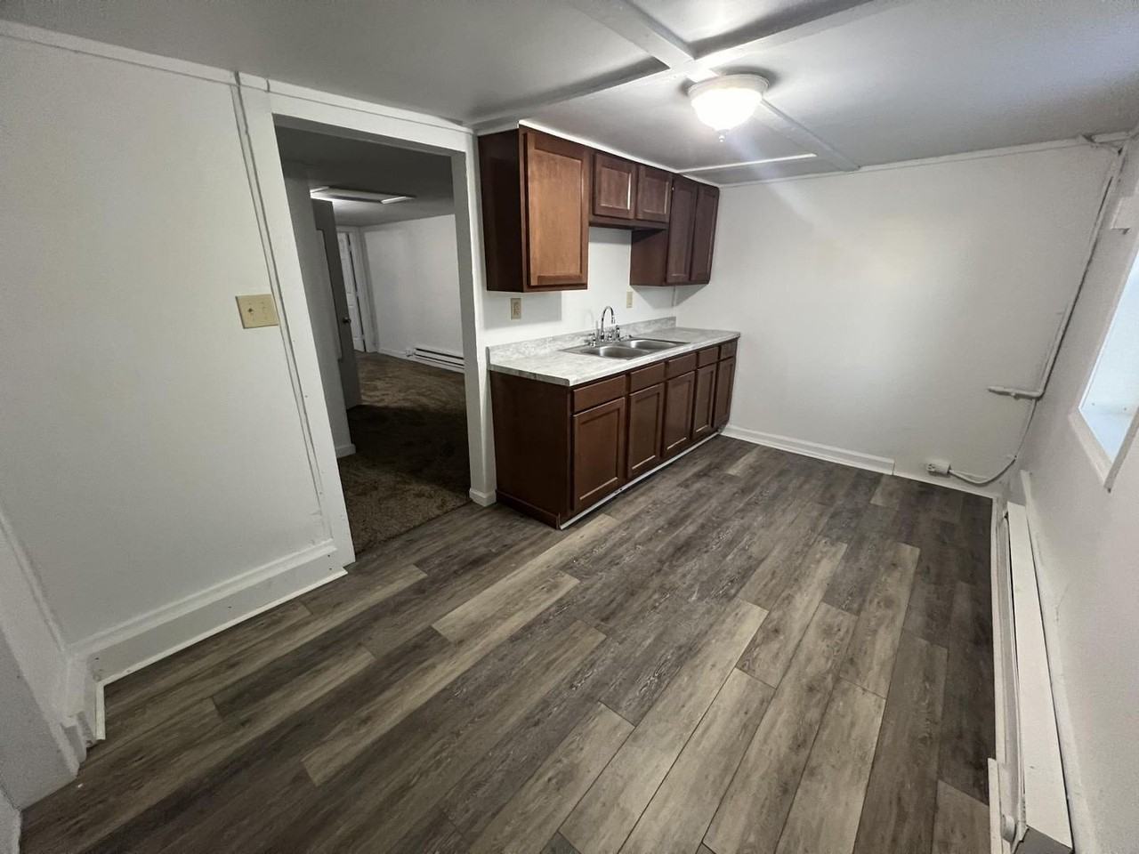 185 Monroe St - Photo 7 of 10