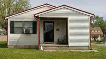 featured image of 270 Everett Ave