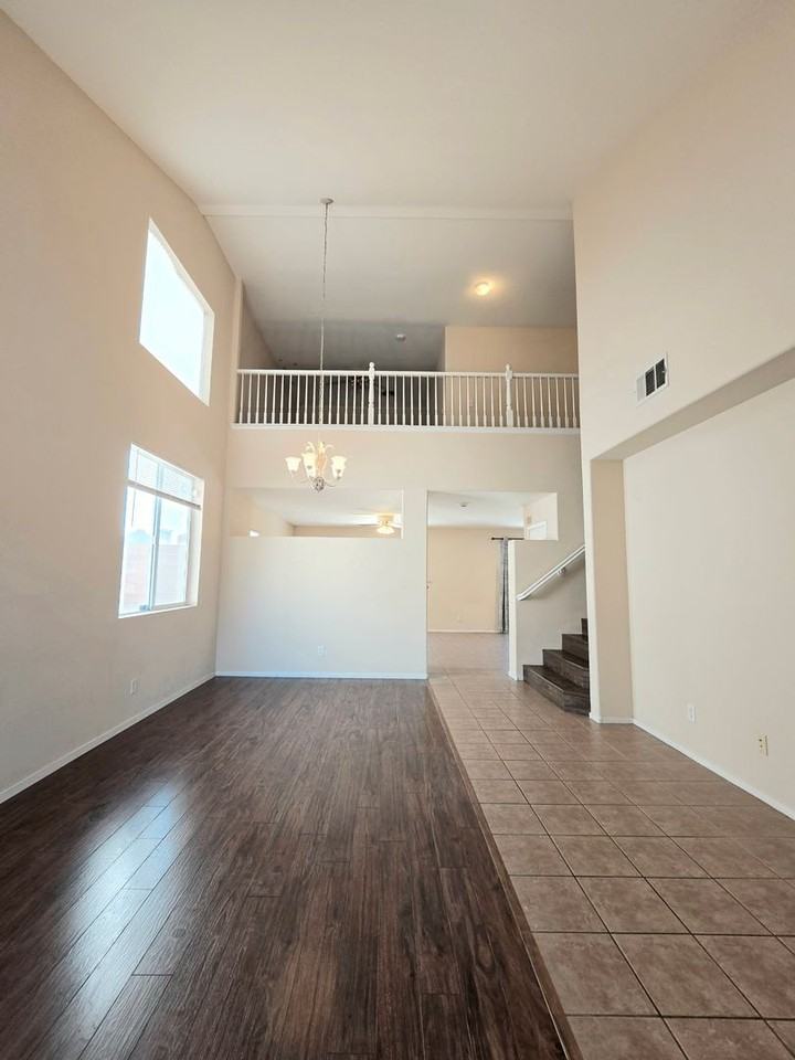 3722 Nestled Oak Ave - Photo 3 of 27