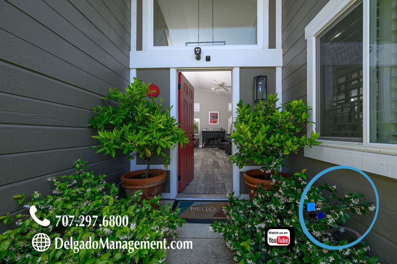 746 Tulip Ct - Photo 3 of 45
