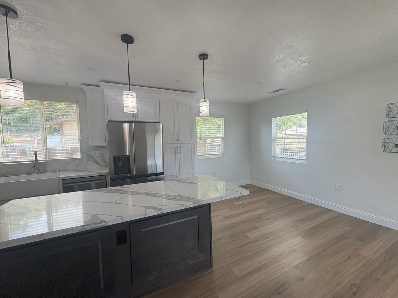 3962 44th St - Photo 4 of 34