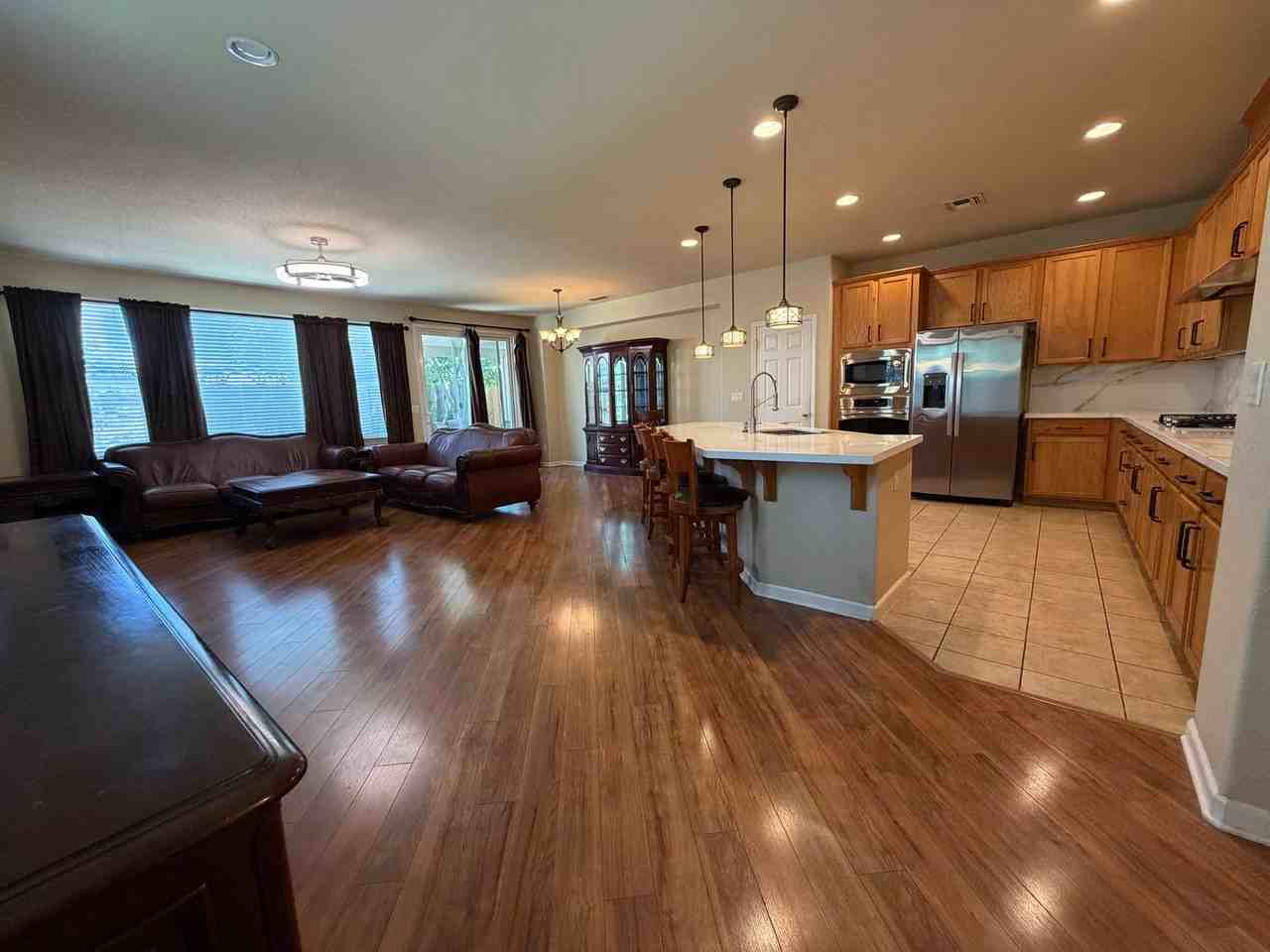 5501 Claudied Way - Photo 7 of 47