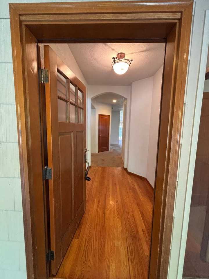 3052 Gary Dr - Photo 3 of 22