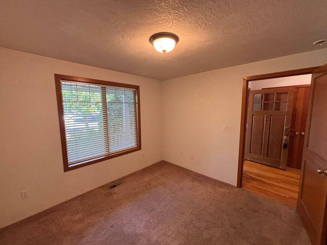 3052 Gary Dr - Photo 6 of 22