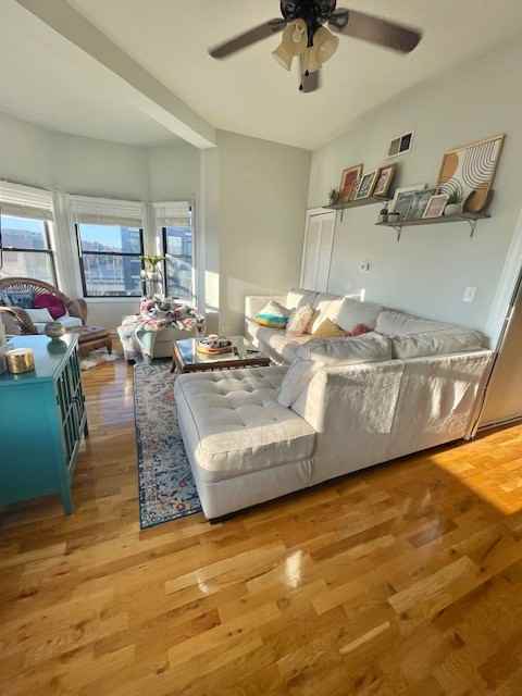 3359 N Southport Ave #4 - Photo 2 of 21