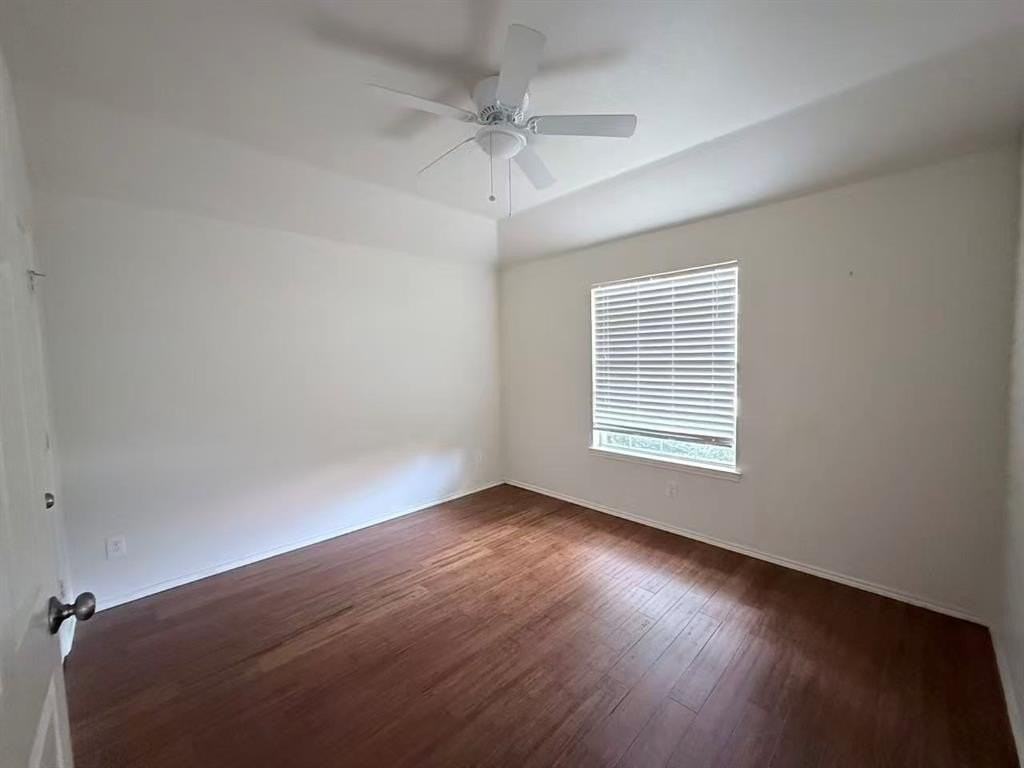8240 Spring Ridge Dr - Photo 5 of 8