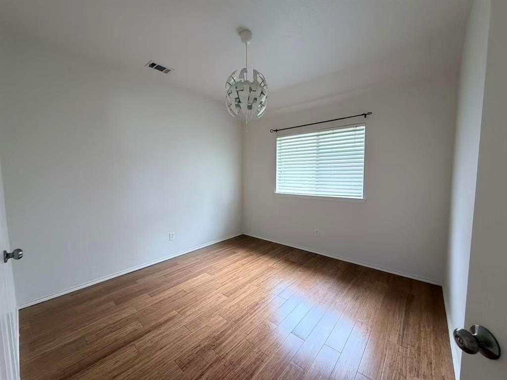 8240 Spring Ridge Dr - Photo 6 of 8
