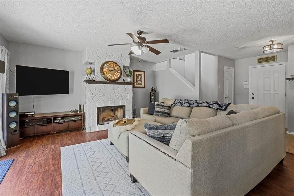 2202 Barton Springs Dr - Photo 6 of 40