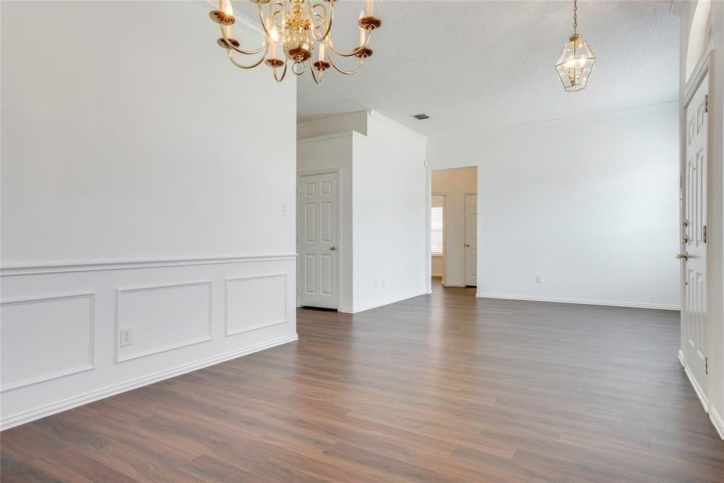 8611 Ironwood Dr - Photo 6 of 26