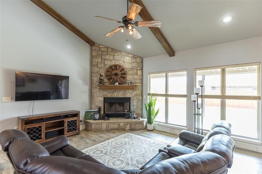 609 Marlin Dr - Photo 3 of 21