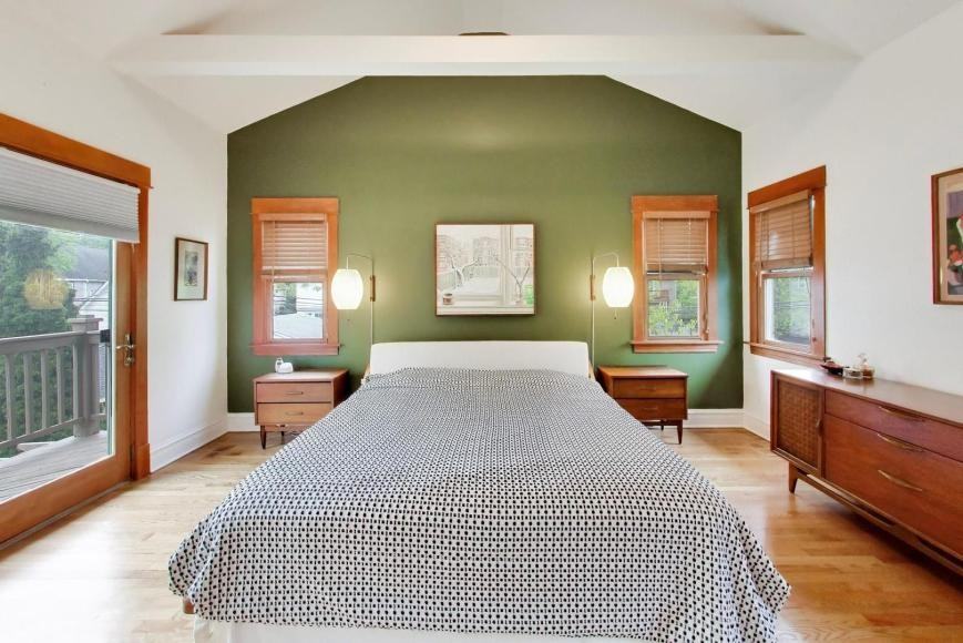 926 N Ridgeway Ave - Photo 5 of 10