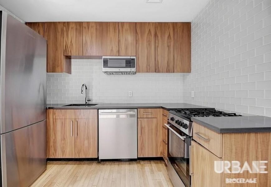 86 E 10th St - Photo 6 of 10