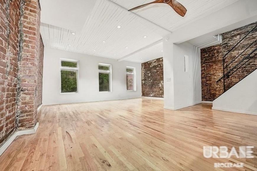 90 E 10th St - Photo 2 of 10