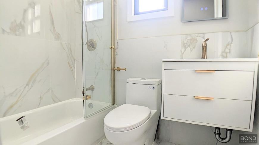 335 Crown St - Photo 6 of 10
