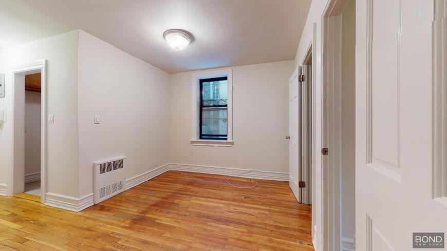338 E 70th St - Photo 4 of 10