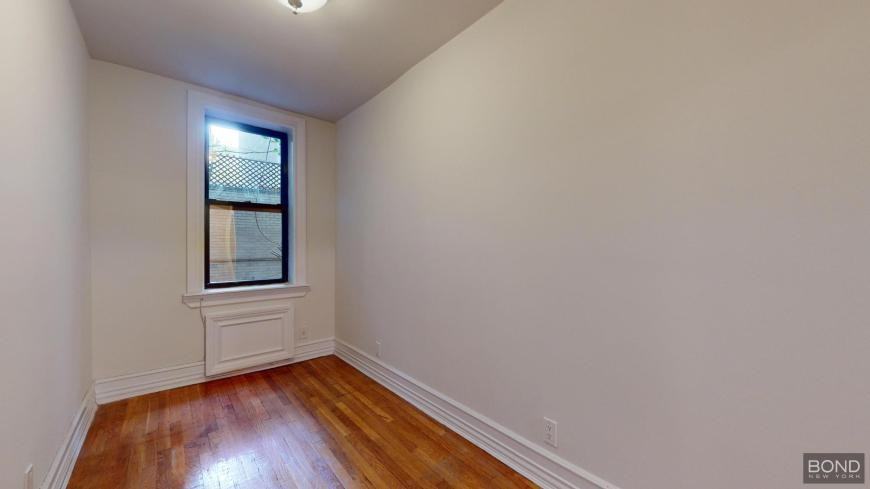 338 E 70th St - Photo 5 of 10