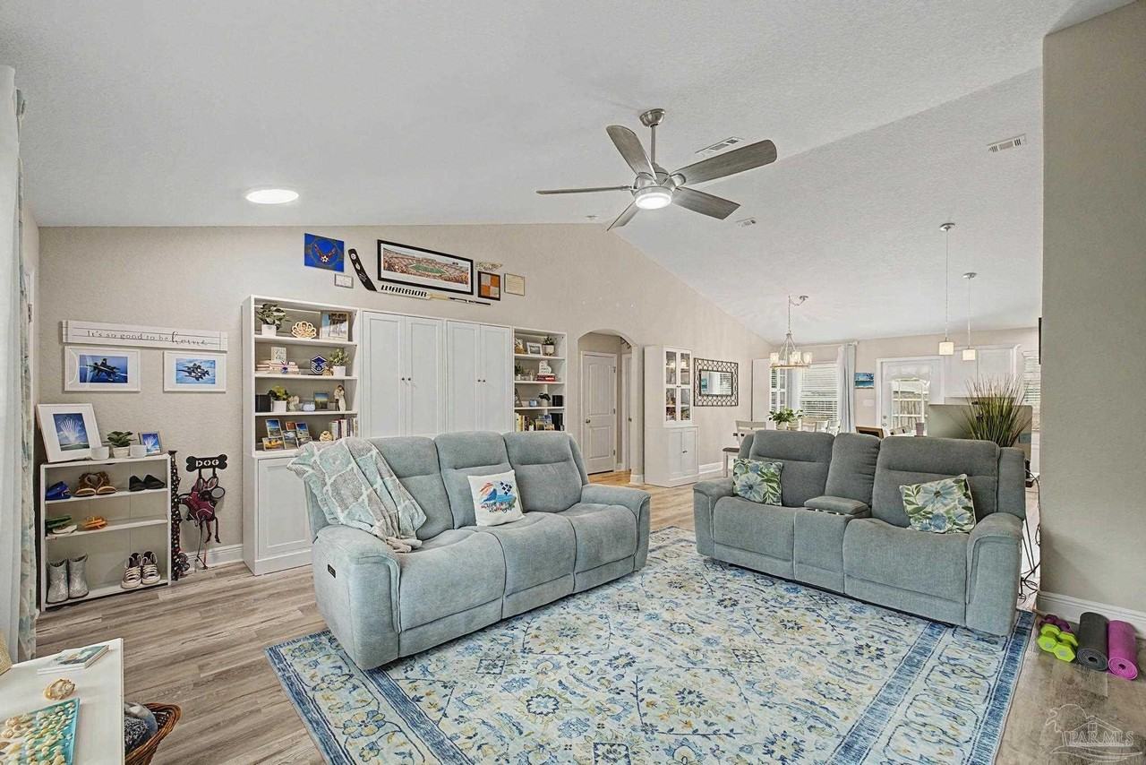 3613 Berkley Ln - Photo 6 of 50