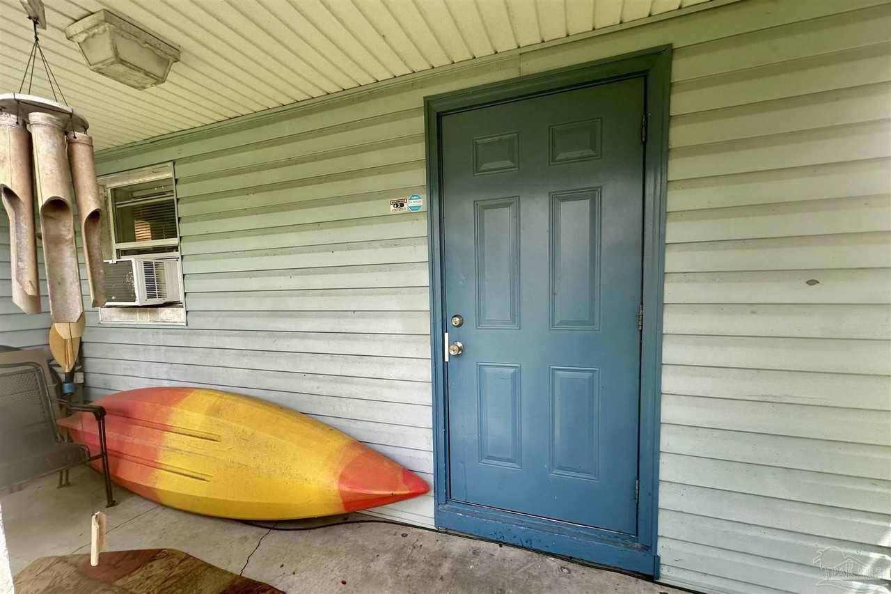 6774 Harvell St - Photo 3 of 30