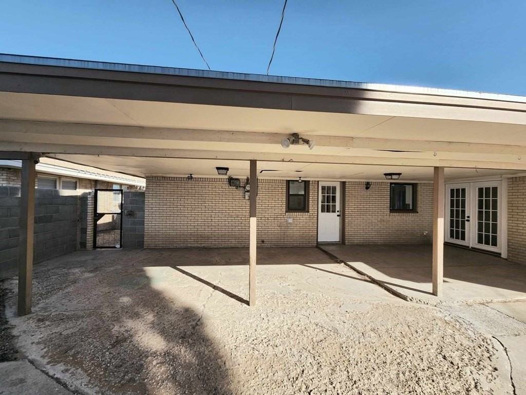 2905 Byron Ave - Photo 5 of 27