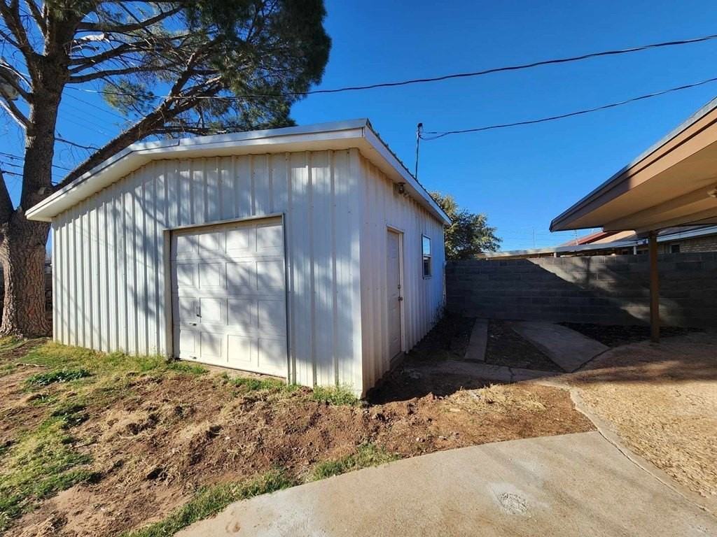 2905 Byron Ave - Photo 6 of 27