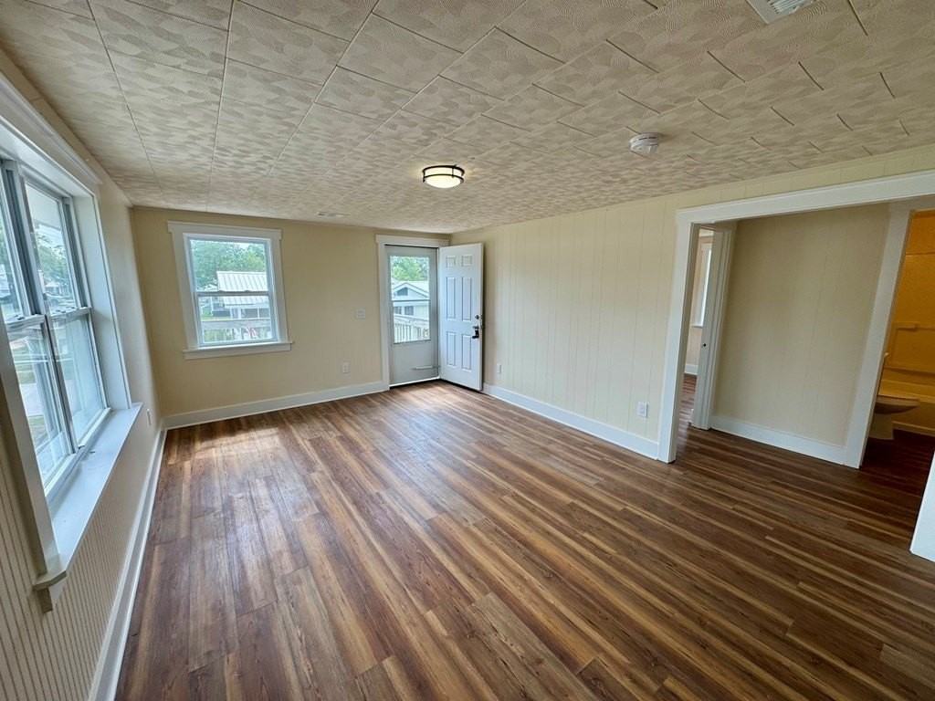 525 8th St #US - Photo 3 of 13
