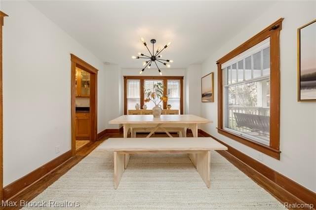 436 Park St - Photo 7 of 33
