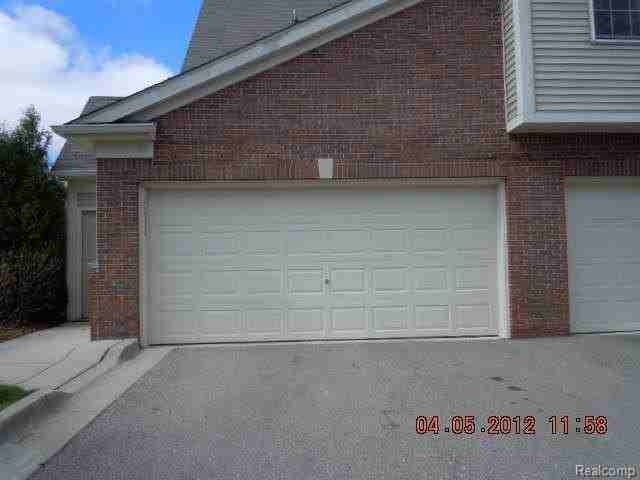 34558 Northrup Dr - Photo 2 of 15