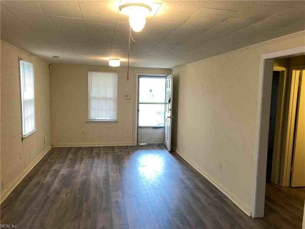 19 Bernard Ave - Photo 5 of 7