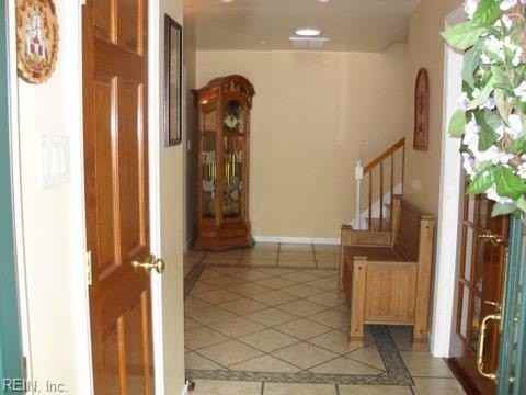 106 Lakeview Dr - Photo 3 of 13