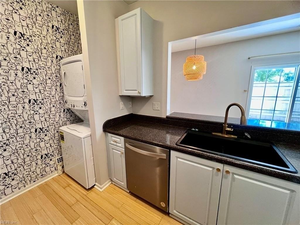4581 Duffy Dr - Photo 6 of 24