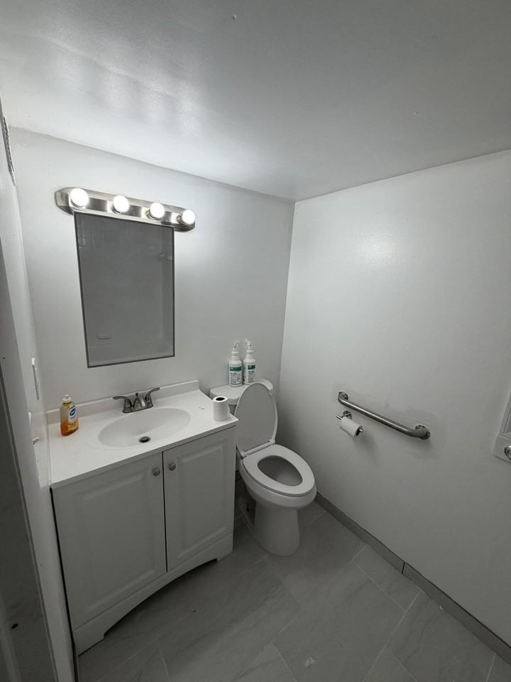 311 N 11th St - Photo 6 of 13