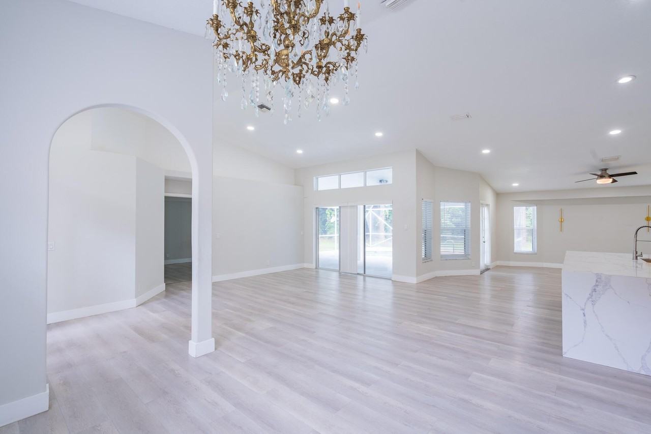 15845 83rd Ln N - Photo 6 of 9
