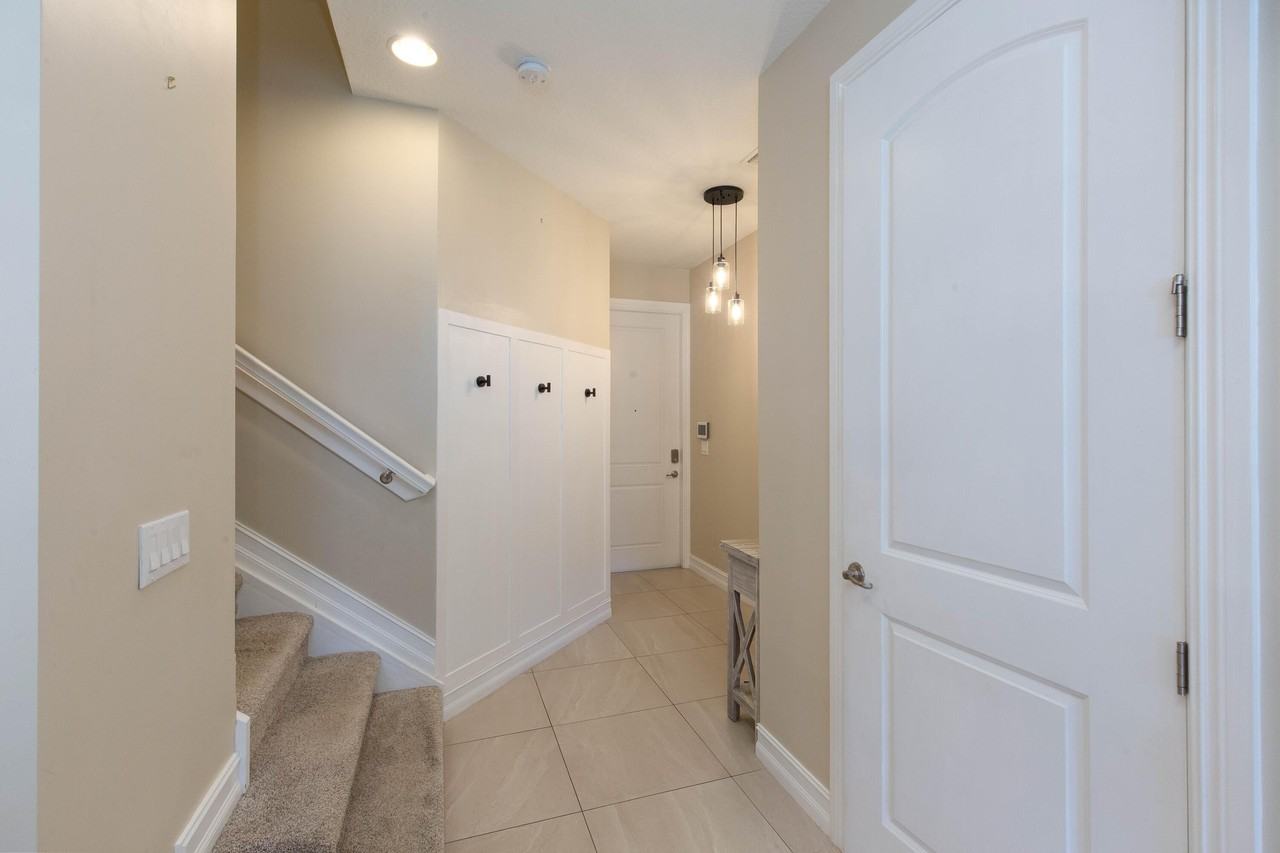 63 Dogwood Ct - Photo 3 of 34