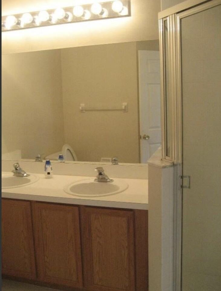 5113 Palmbrooke Cir - Photo 5 of 12
