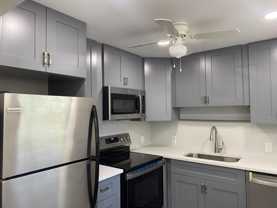 256 Mansfield G #G - Photo 1 of 1
