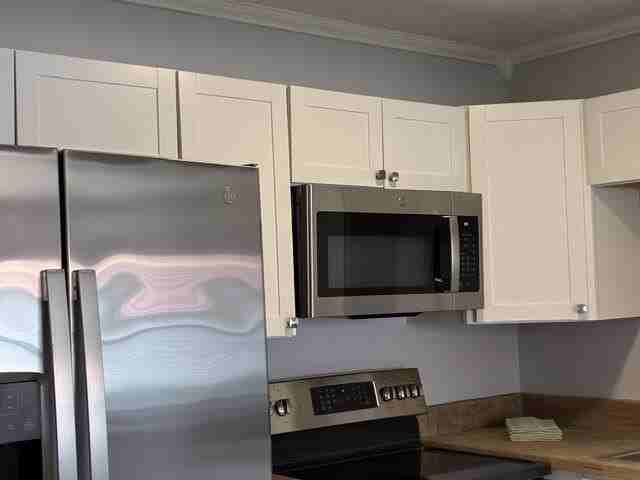 126 Seville E - Photo 4 of 31