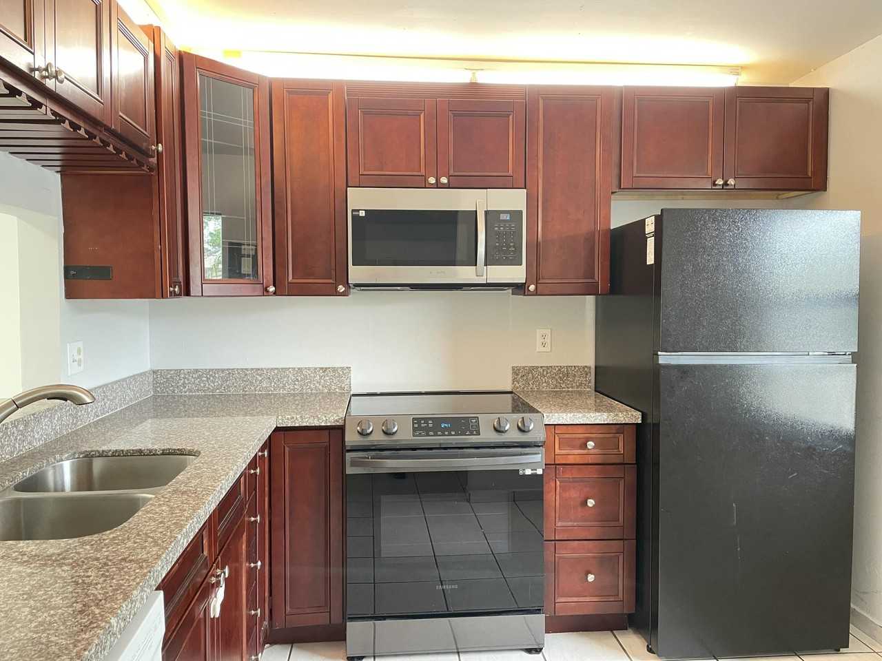 16344 Country Lake Cir - Photo 4 of 49