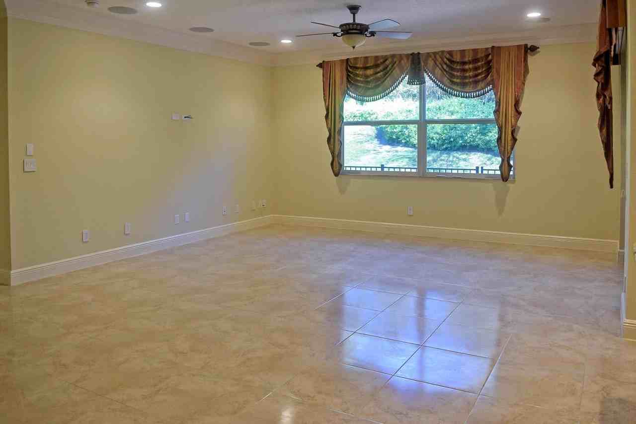 10160 Sw Canossa Way - Photo 6 of 23