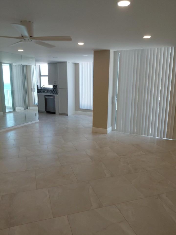 1010 S Ocean Blvd #1515 - Photo 7 of 32