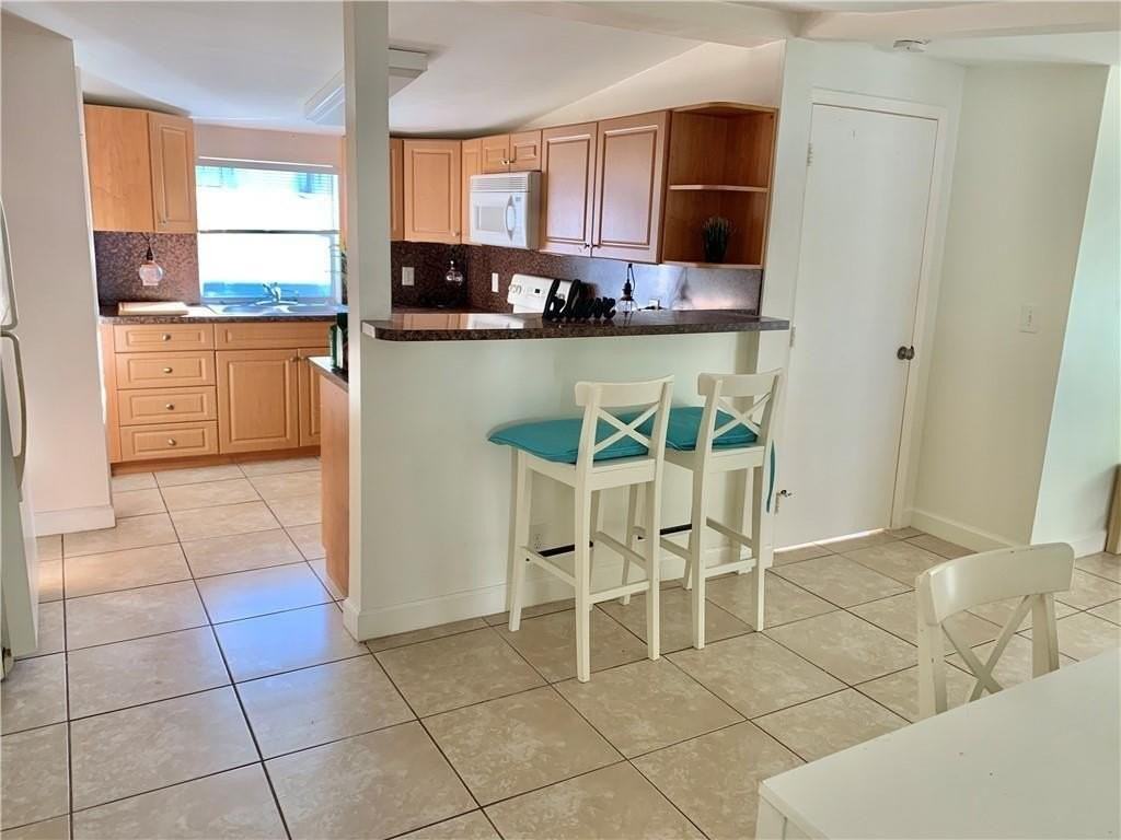 623 Sw 5th Ave - Photo 3 of 7