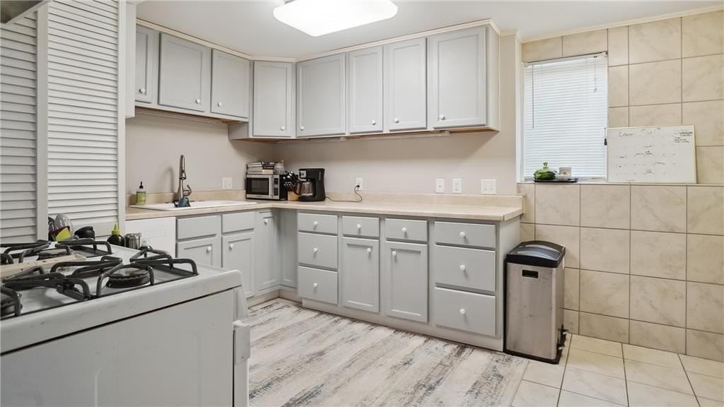 5552 1st Ave S #2 - Photo 5 of 21