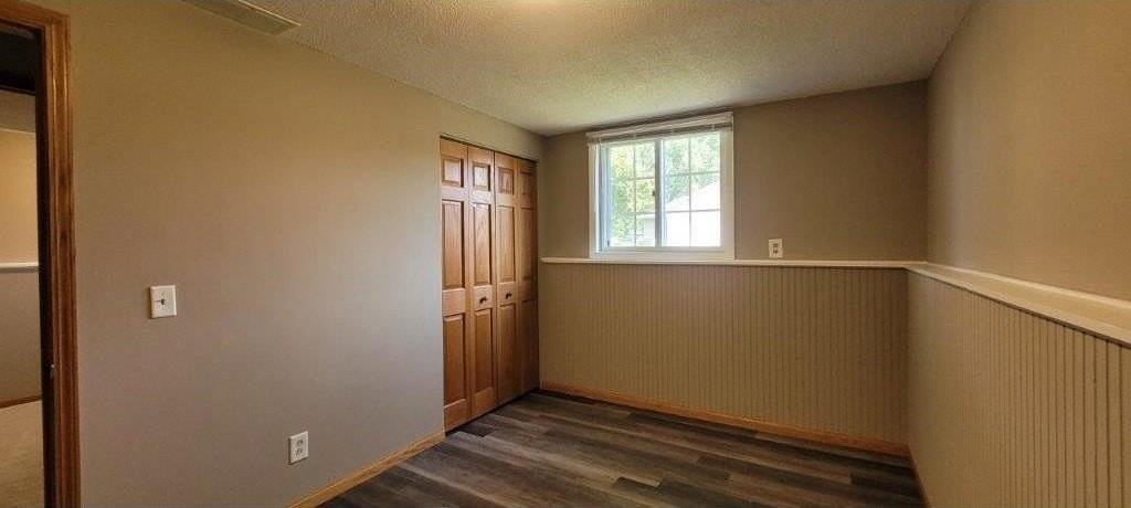8496 Harkness Rd S - Photo 5 of 9