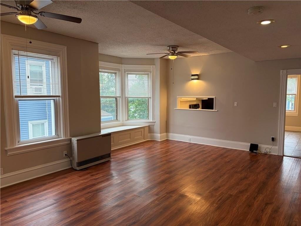 60 Cypress St - Photo 3 of 18