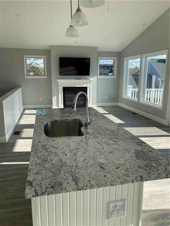 47 Tuckerman Ave - Photo 5 of 24