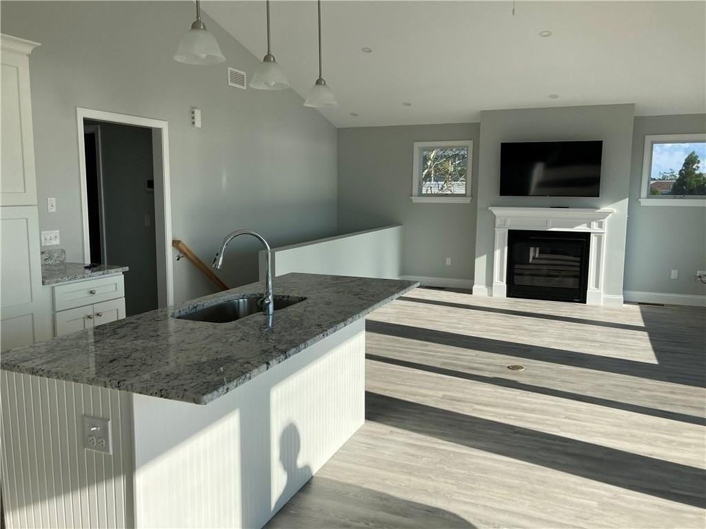 47 Tuckerman Ave - Photo 6 of 24