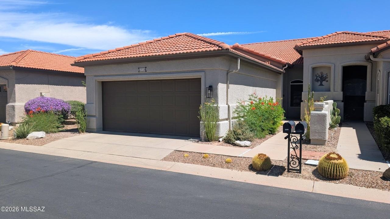 64528 E Wind Ridge Cir - Photo 2 of 17